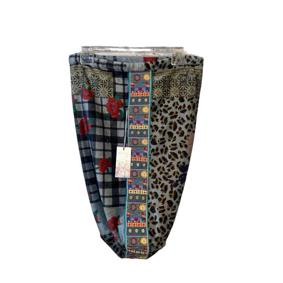 Johnny Was NWT Floral Plush Velour Drawstring Shoulder Boho Strap Tote Bag Sak - Picture 1 of 11